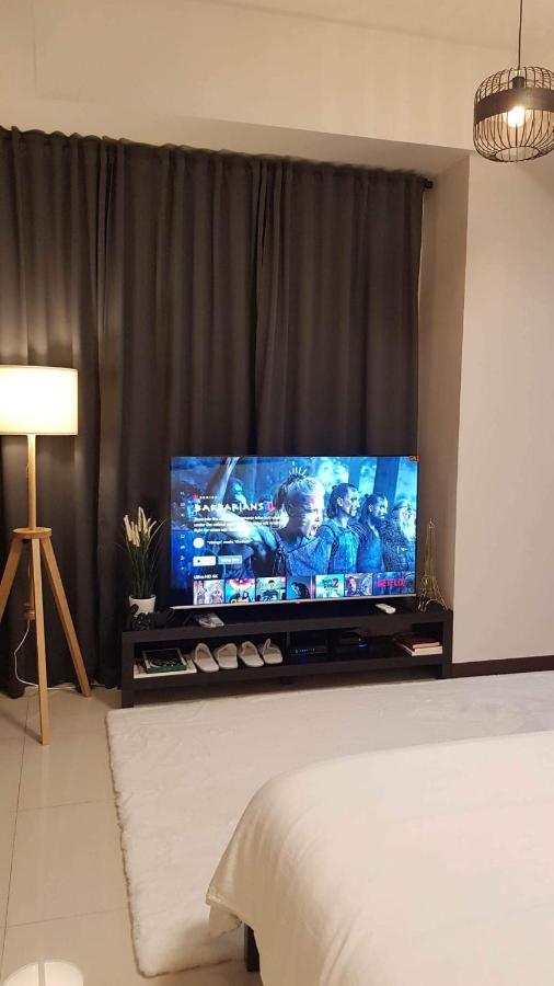 101 Newport Blvd C2 4F By Rechelle Nunag Pasay Exteriér fotografie